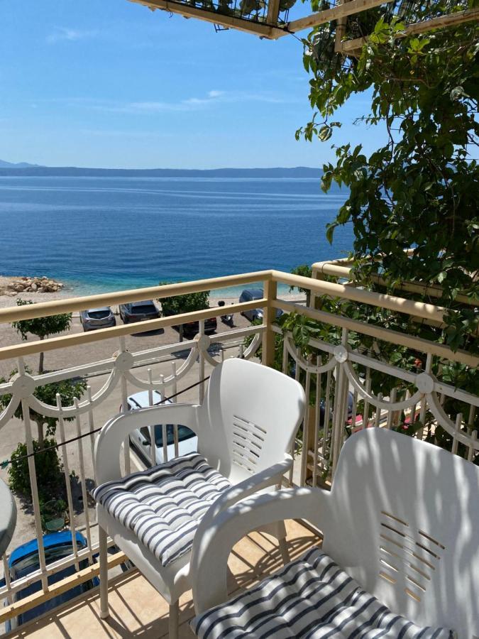 Villa Leo Beach Apartment Подгора Екстер'єр фото