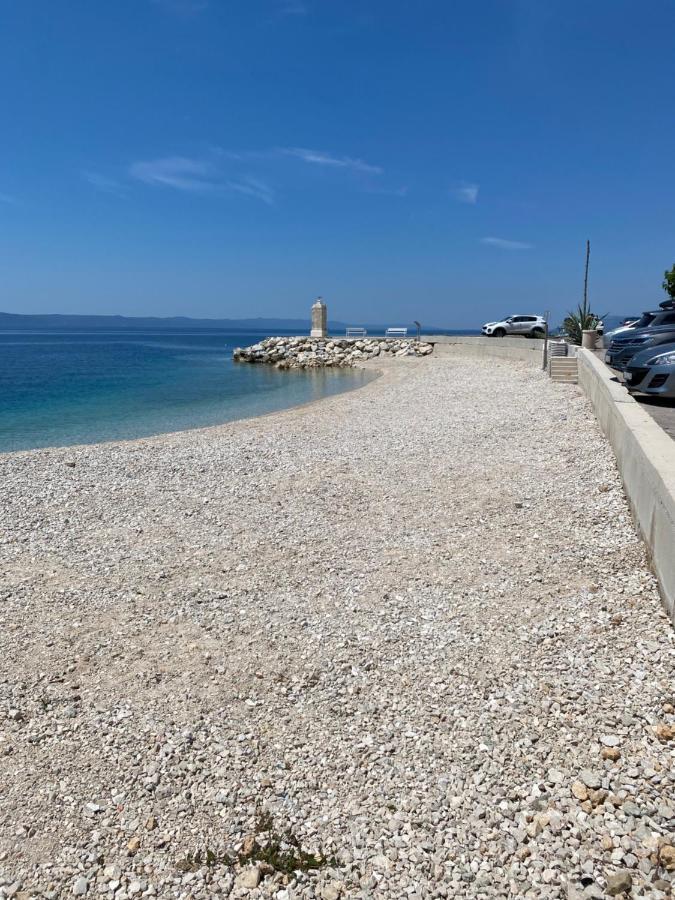 Villa Leo Beach Apartment Подгора Екстер'єр фото