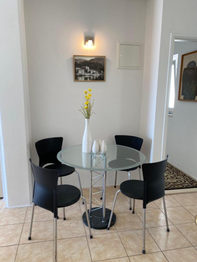 Villa Leo Beach Apartment Подгора Екстер'єр фото